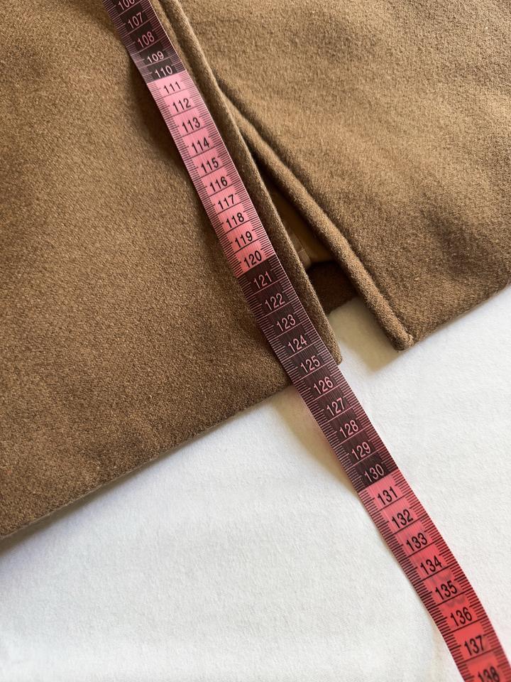 Бежевое коричневое пальто Mango