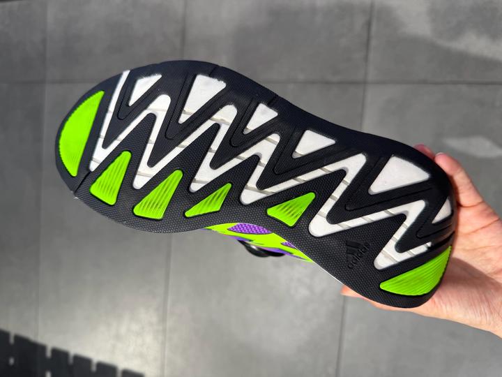 Кроссовки adidas