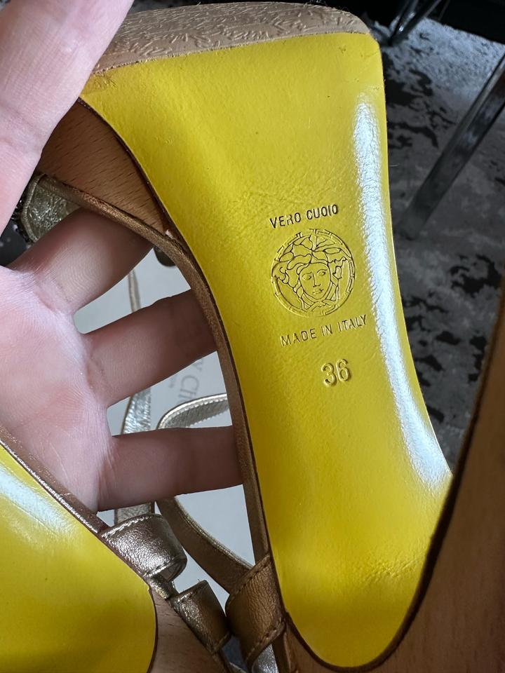 Босоножки Versace