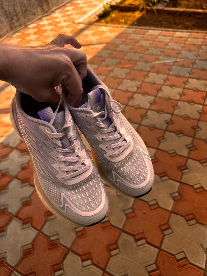 Кроссовки Greyder.