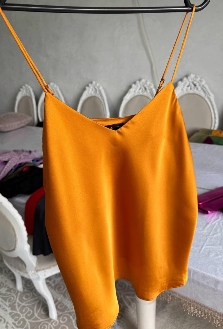 Топ Mango