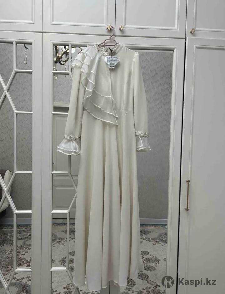 Белое платье от Top women