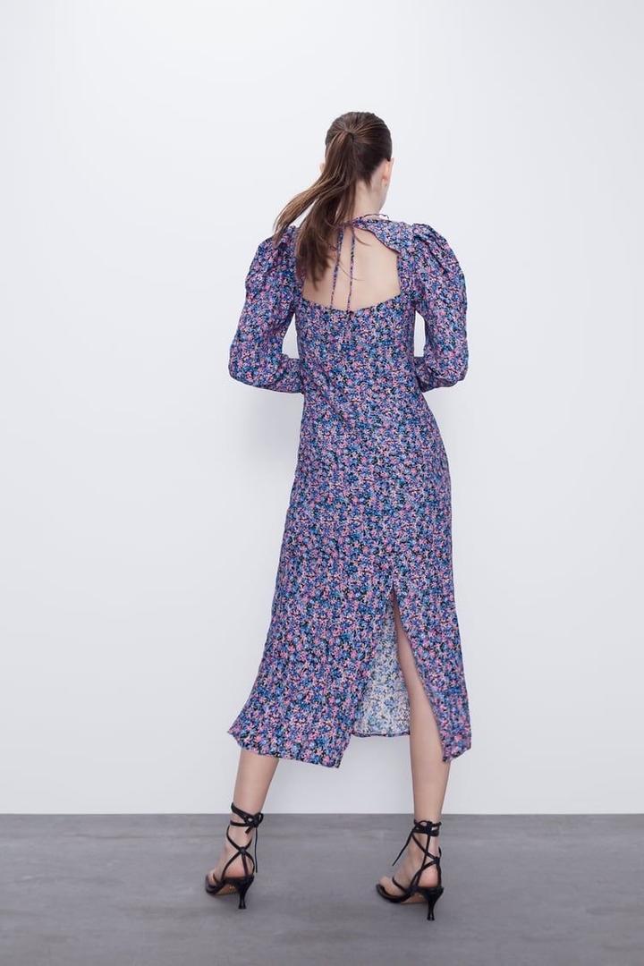 Платье Zara с цветочным принтом и открытой спиной