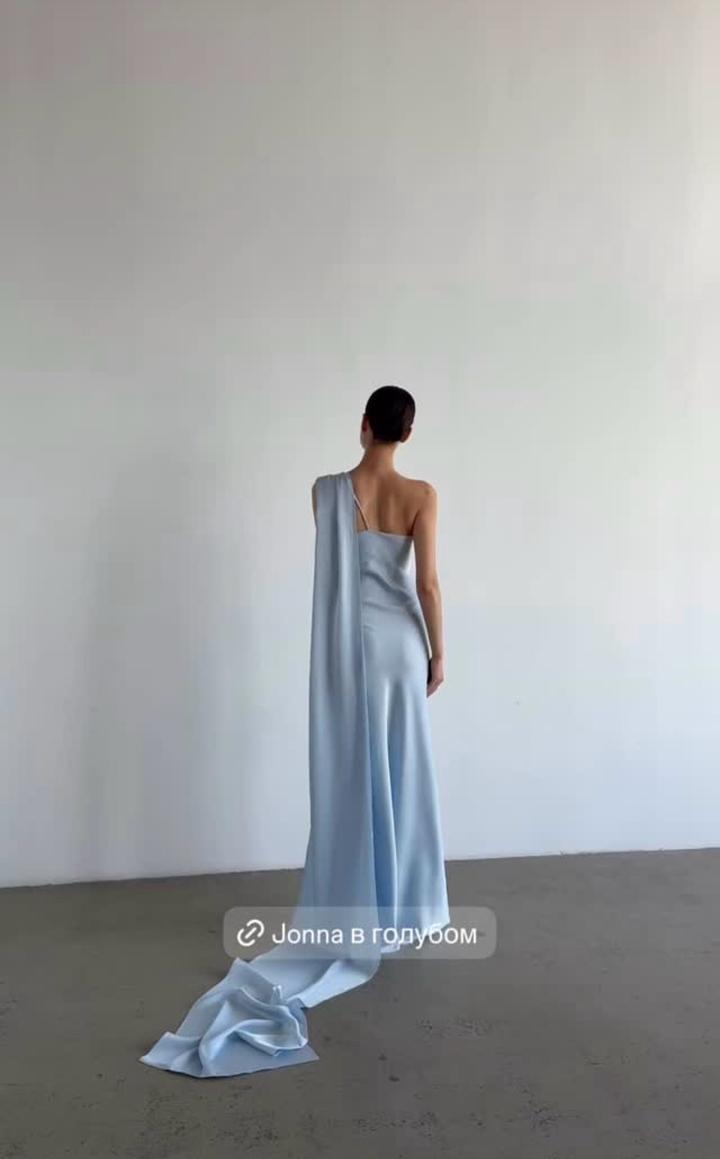 Платье «Jonna» из магазина «Nora.label.kz» в голубом цвете.