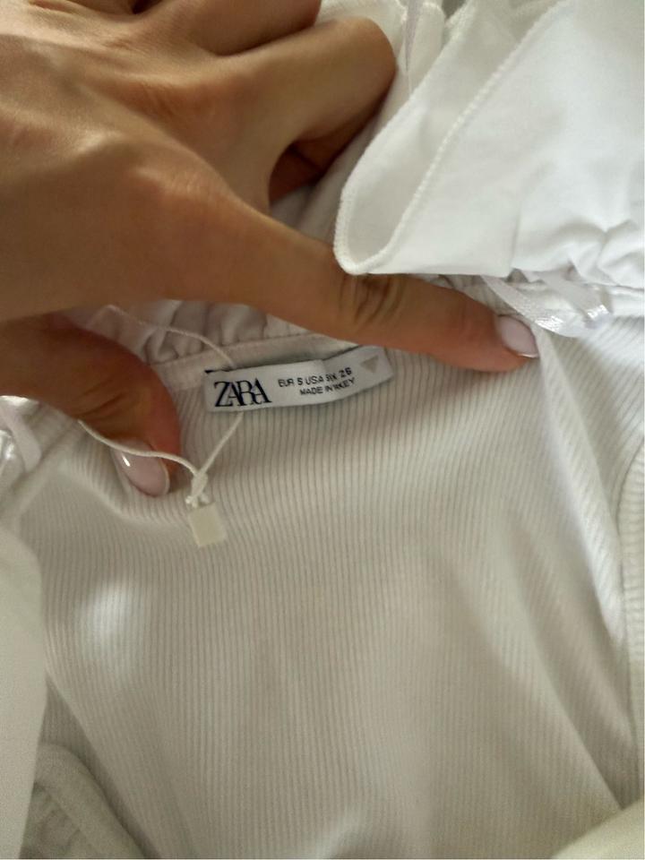 Zara красивый нарядный топ