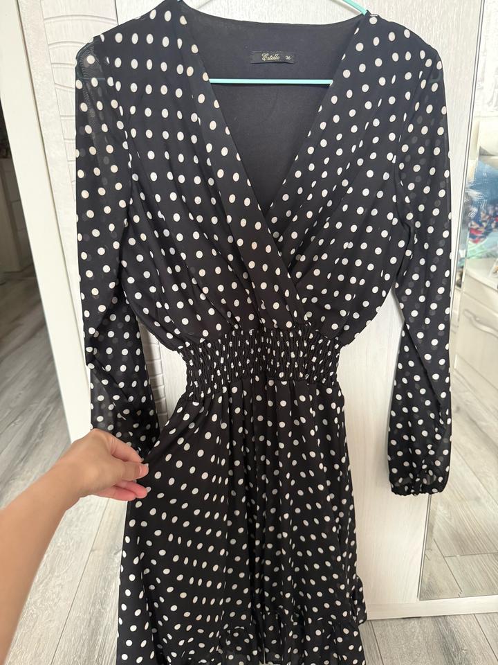 Платье в горошек