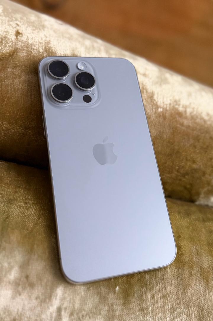 iPhone 15 про макс