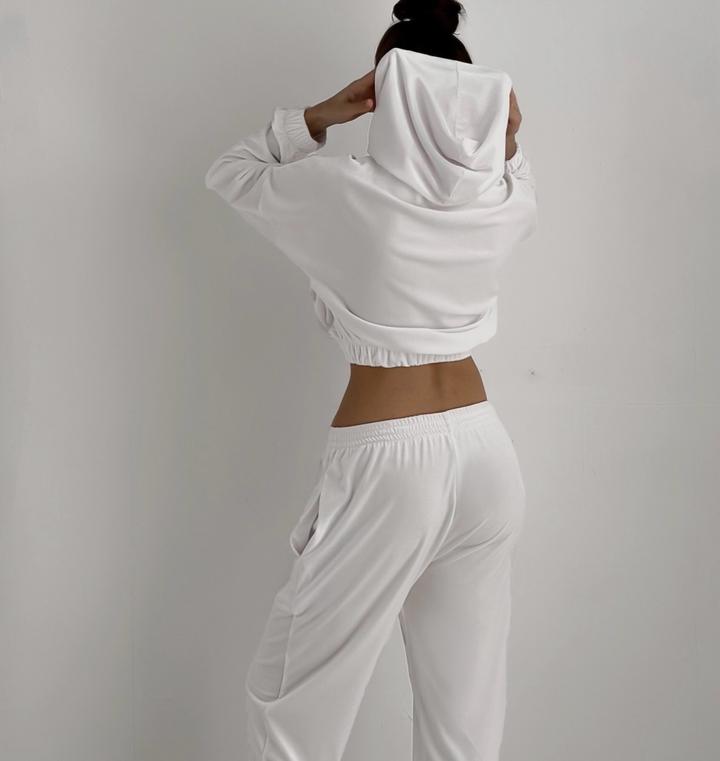 Спортивный костюм из велюра