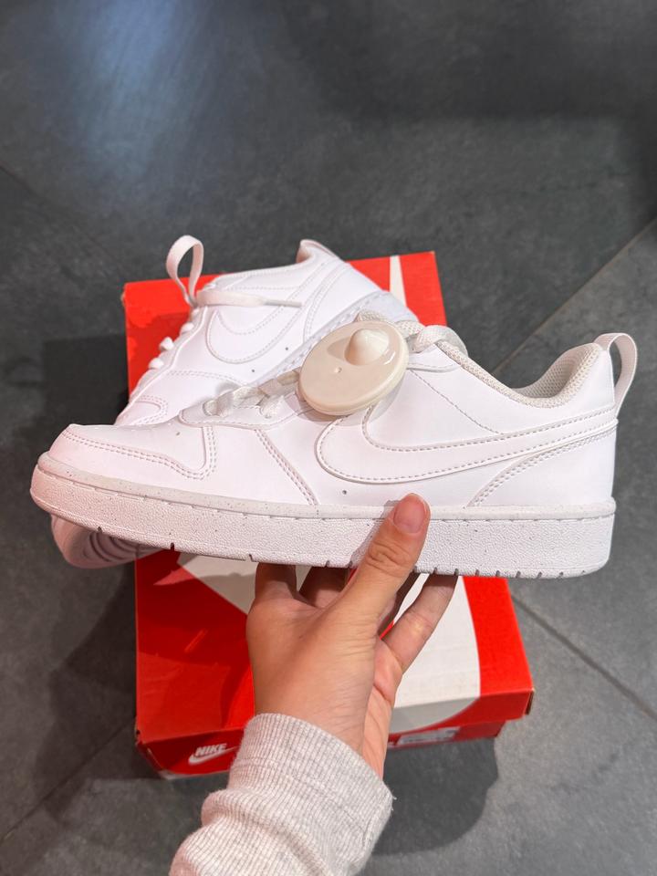 Кроссовки Nike
