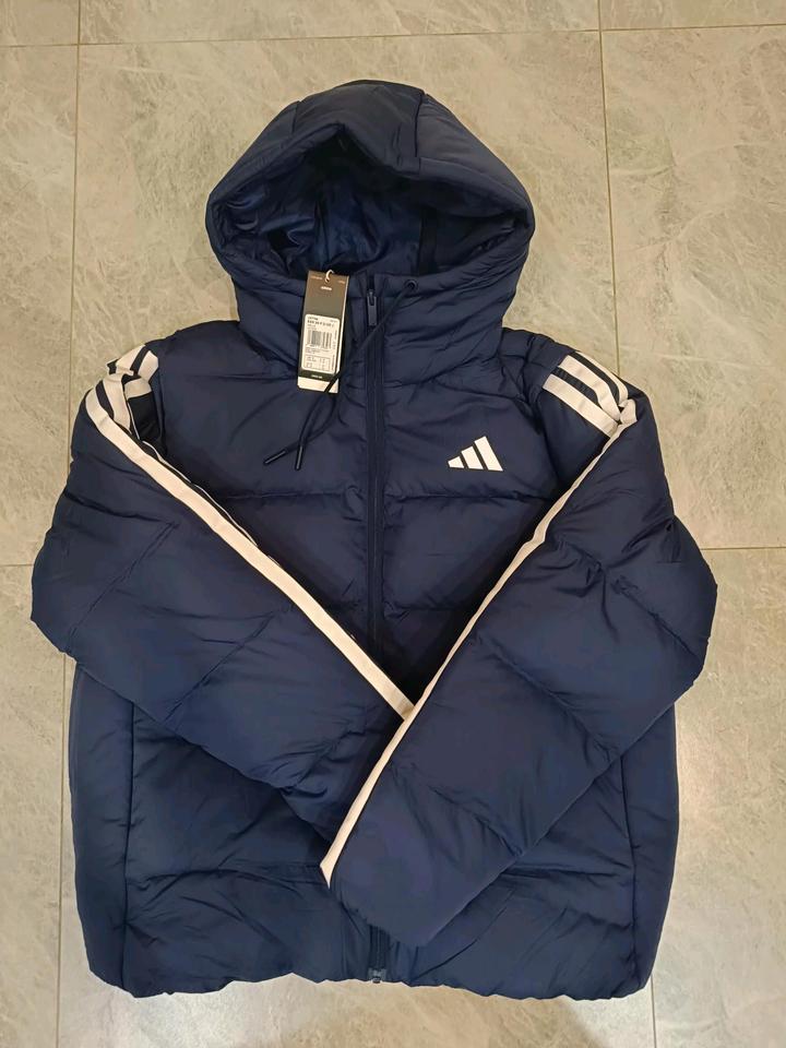 Пуховик новый Adidas оригинал, размер М