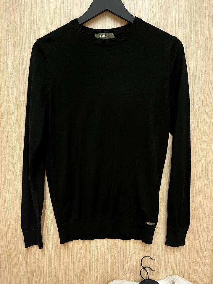 Тонкий свитер