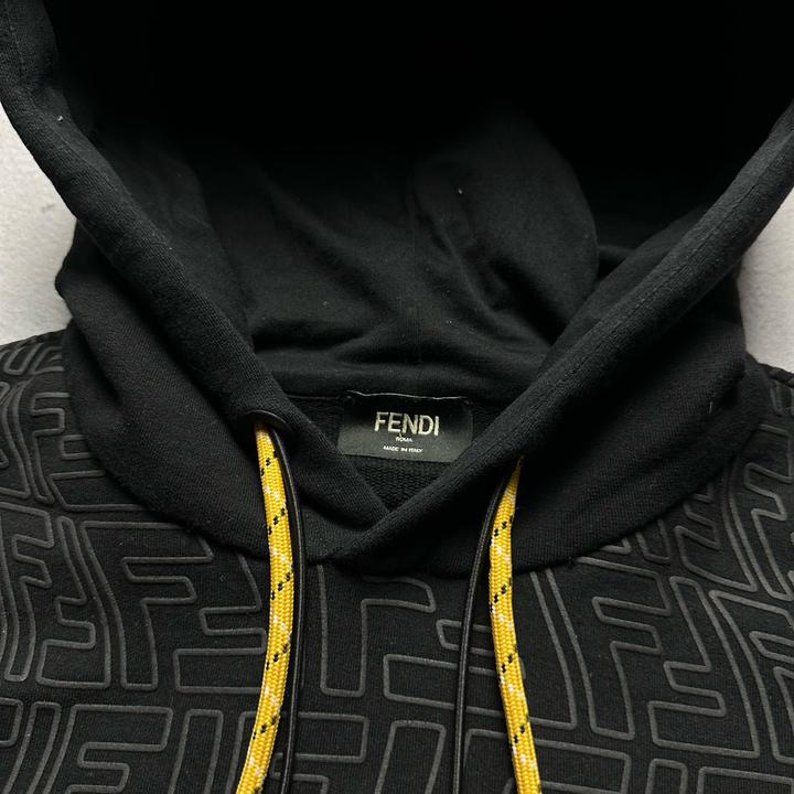Худи Fendi