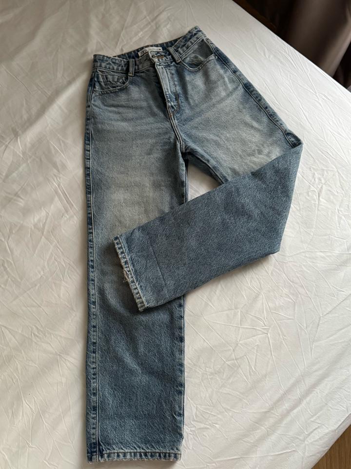 джинсы zara