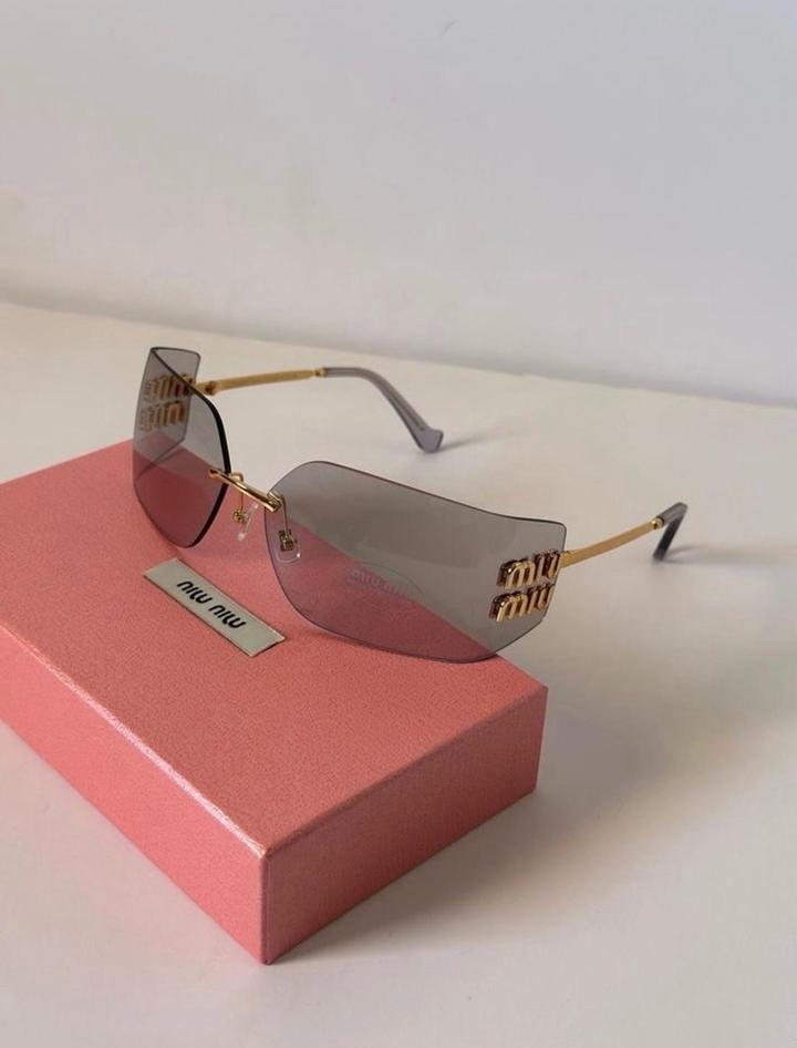 Miumiu очки