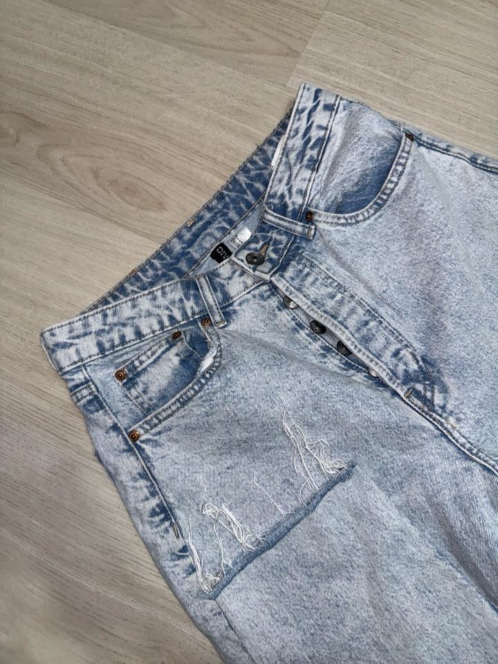 Джинсы голубой H&M