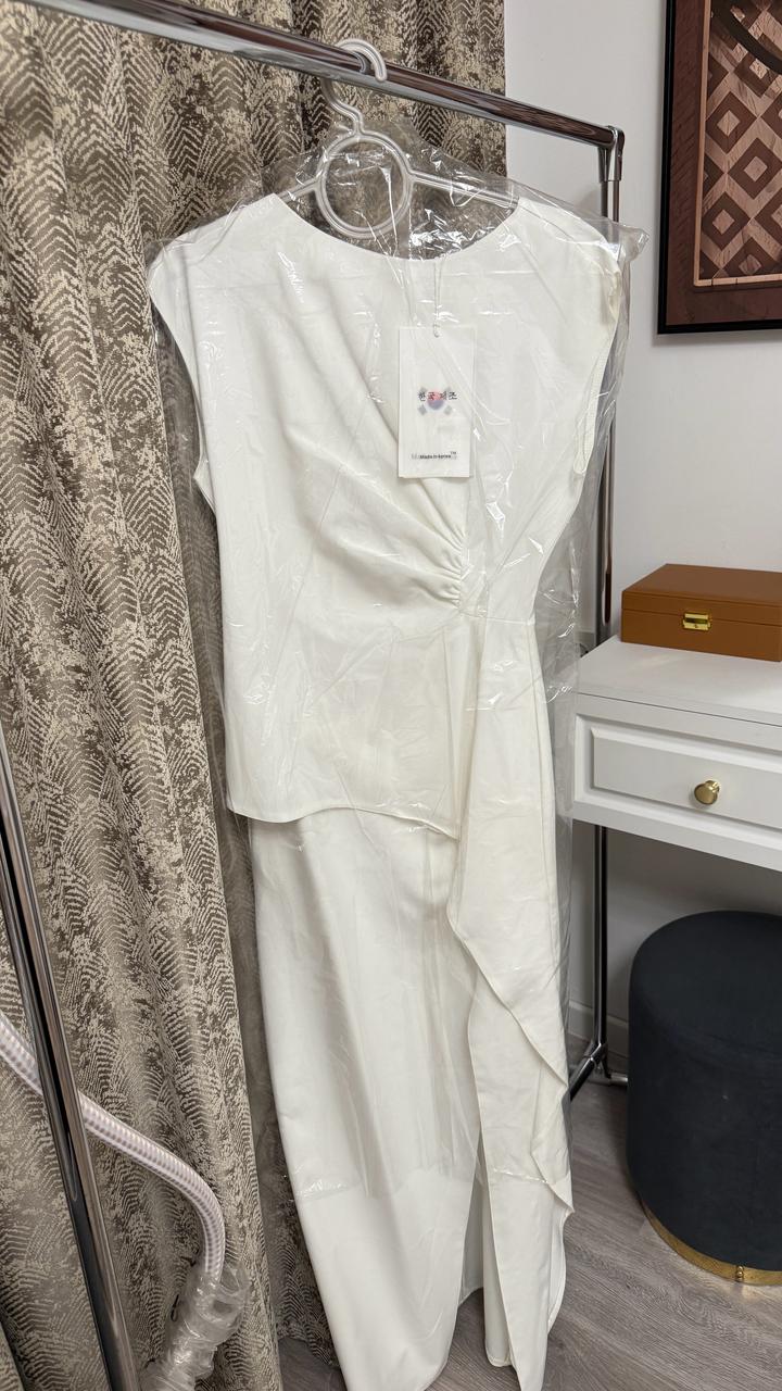 Белое платье