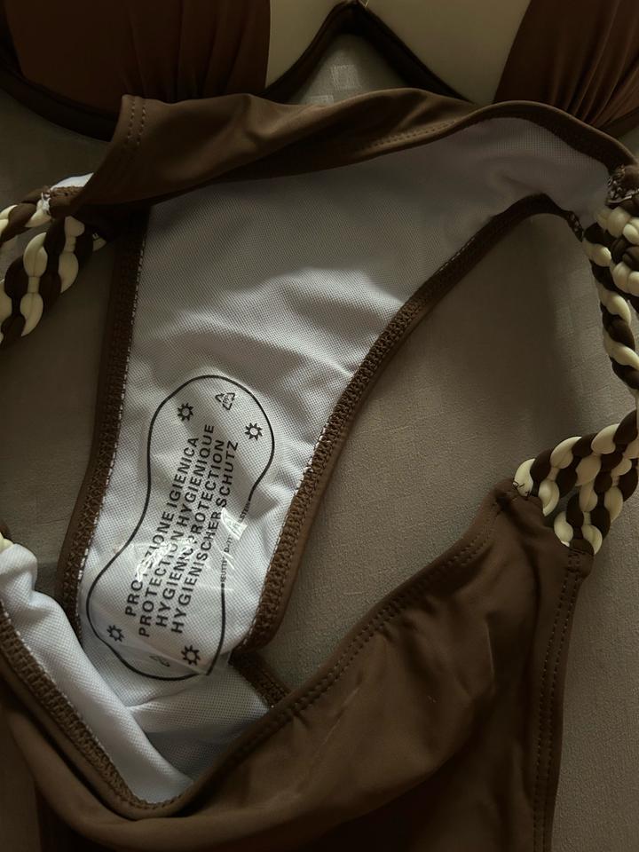 Продам купальник новый