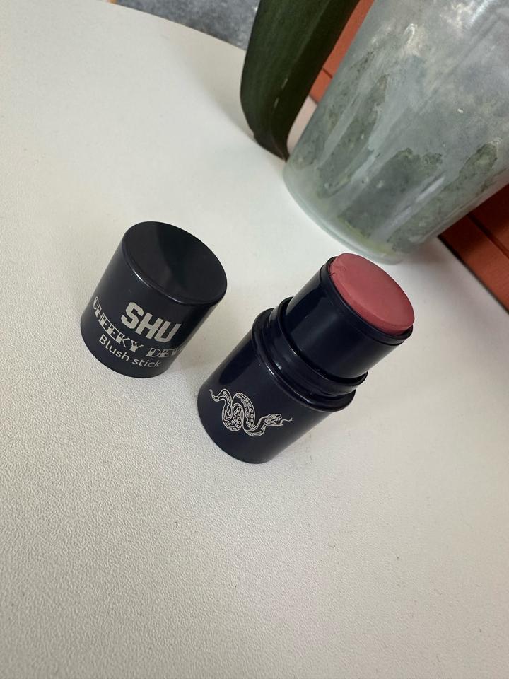 Румяна от SHU