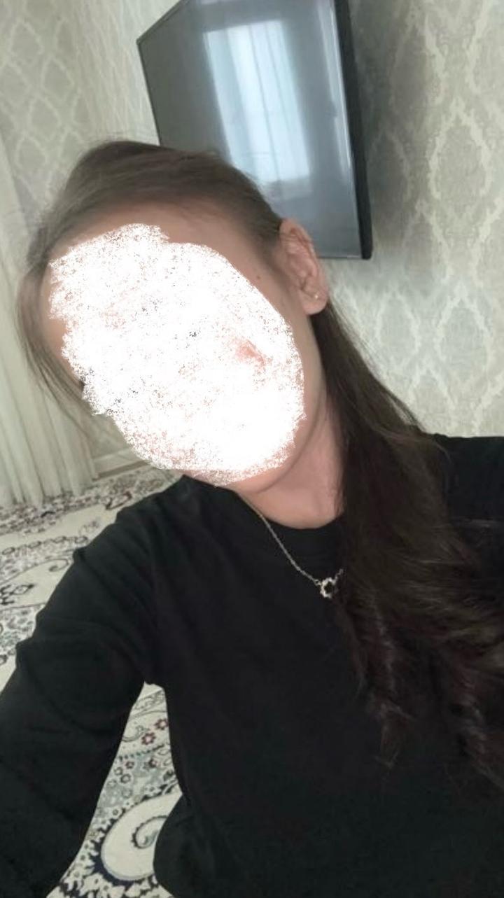 Лонгслив однотонный черный
