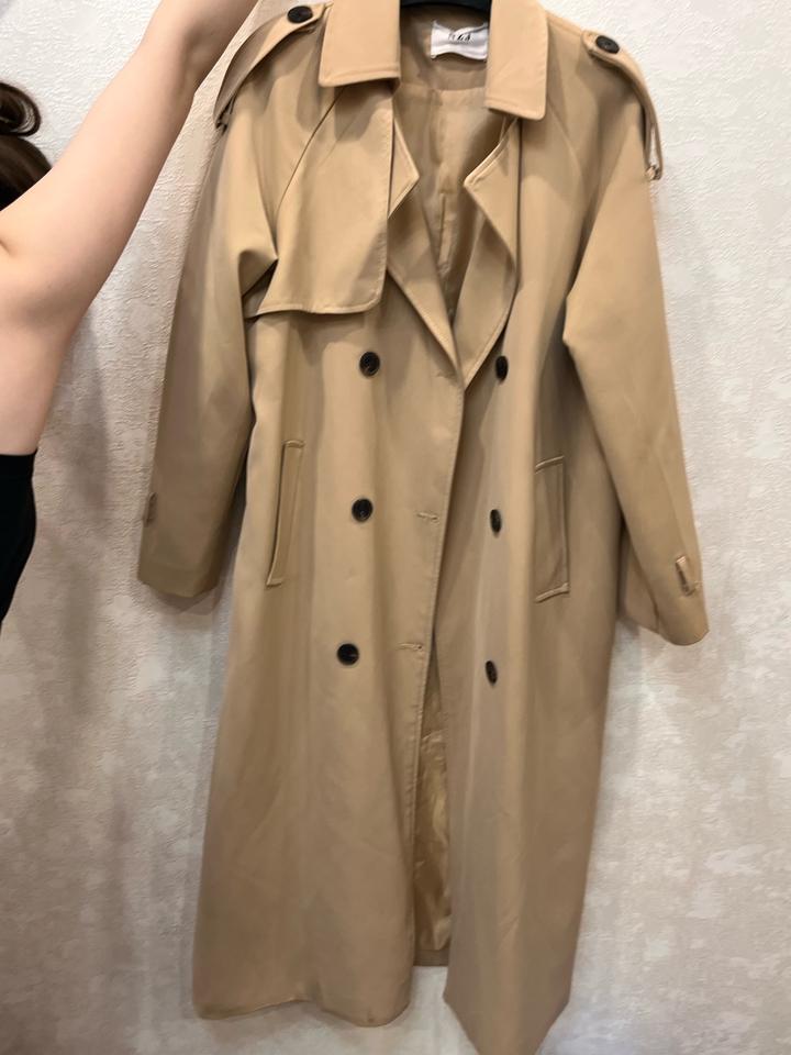 Бежевый тренч