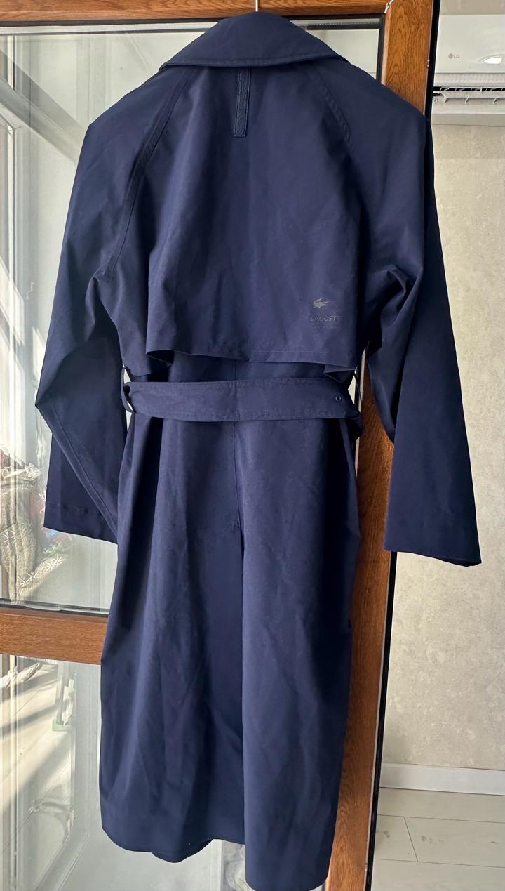 Тренч от Lacoste