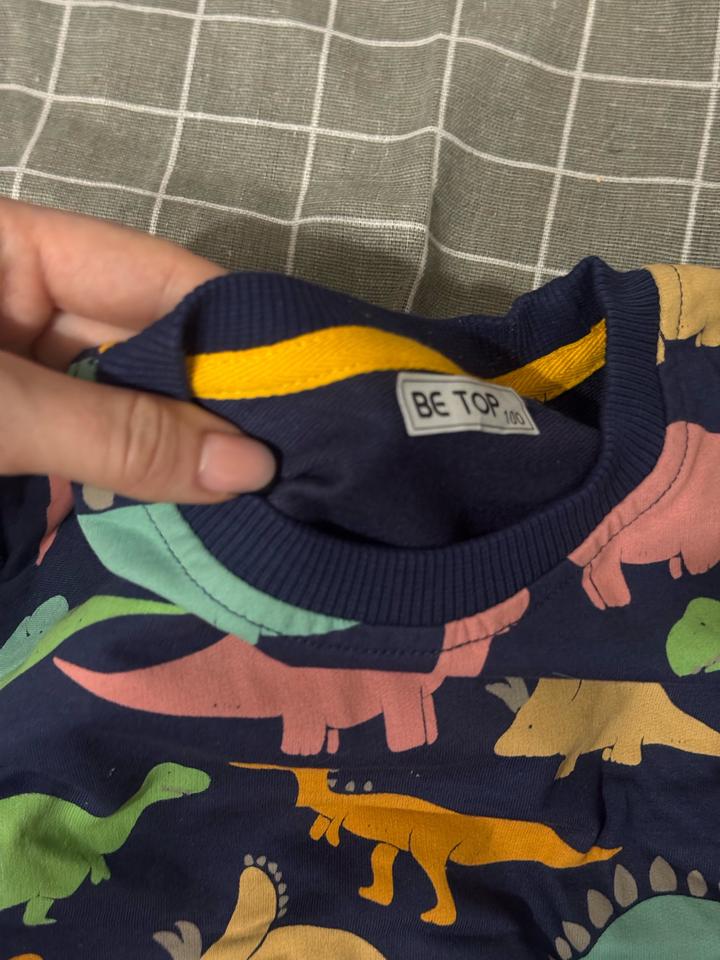 Свитшот новый