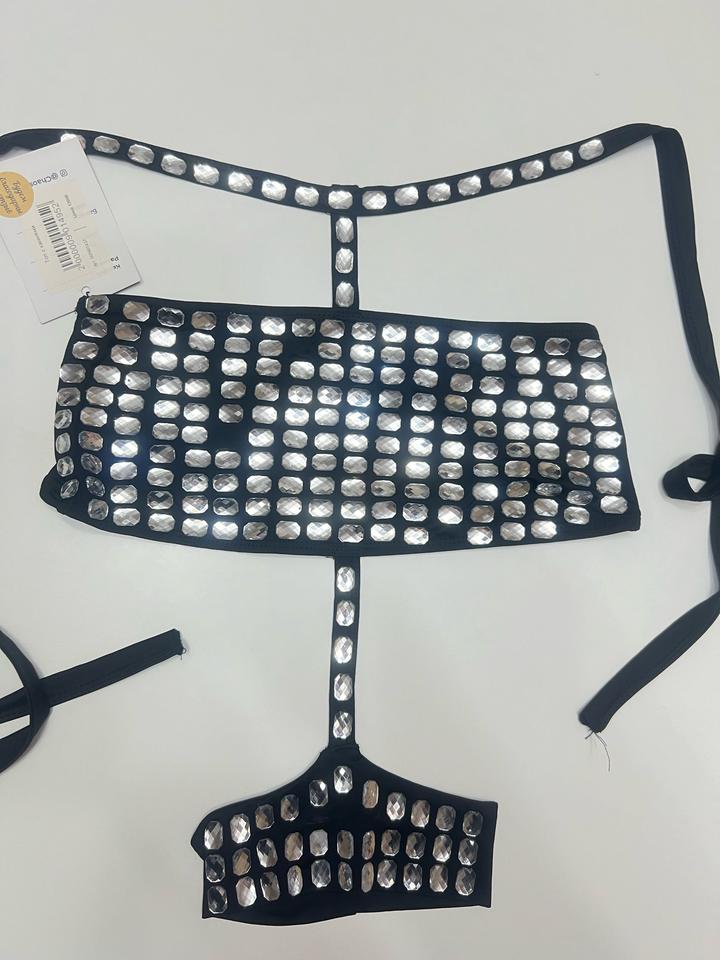 Π’ΠΎΠΏ Ρ ΠΊΠ°ΠΌΠ½ΡΠΌΠΈ