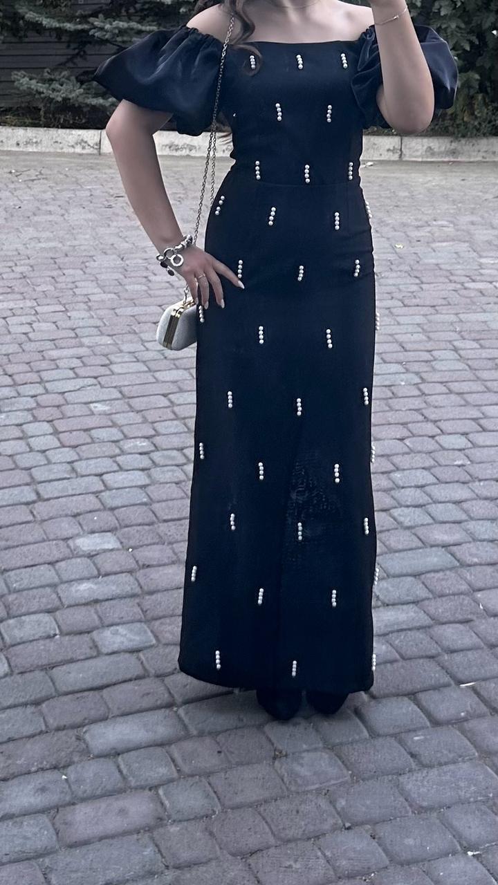 Черное вечернее платье