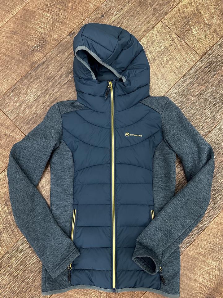 Спортивная куртка