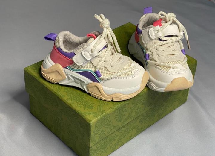 Кроссовки для девочек