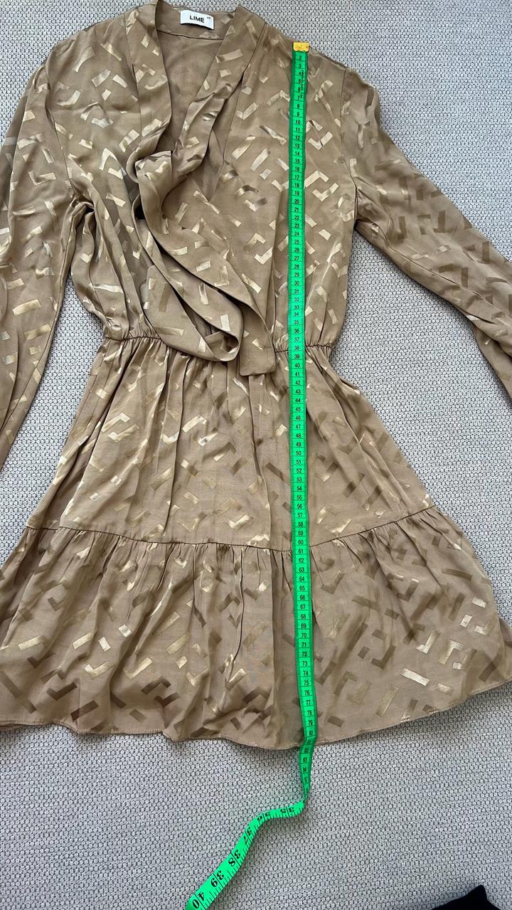 Темно-бежевое коктейльное платье Lime