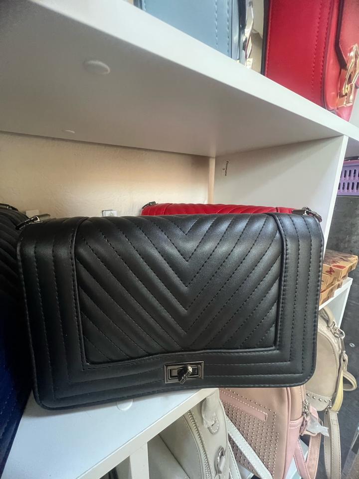 Сумка новая David Jones