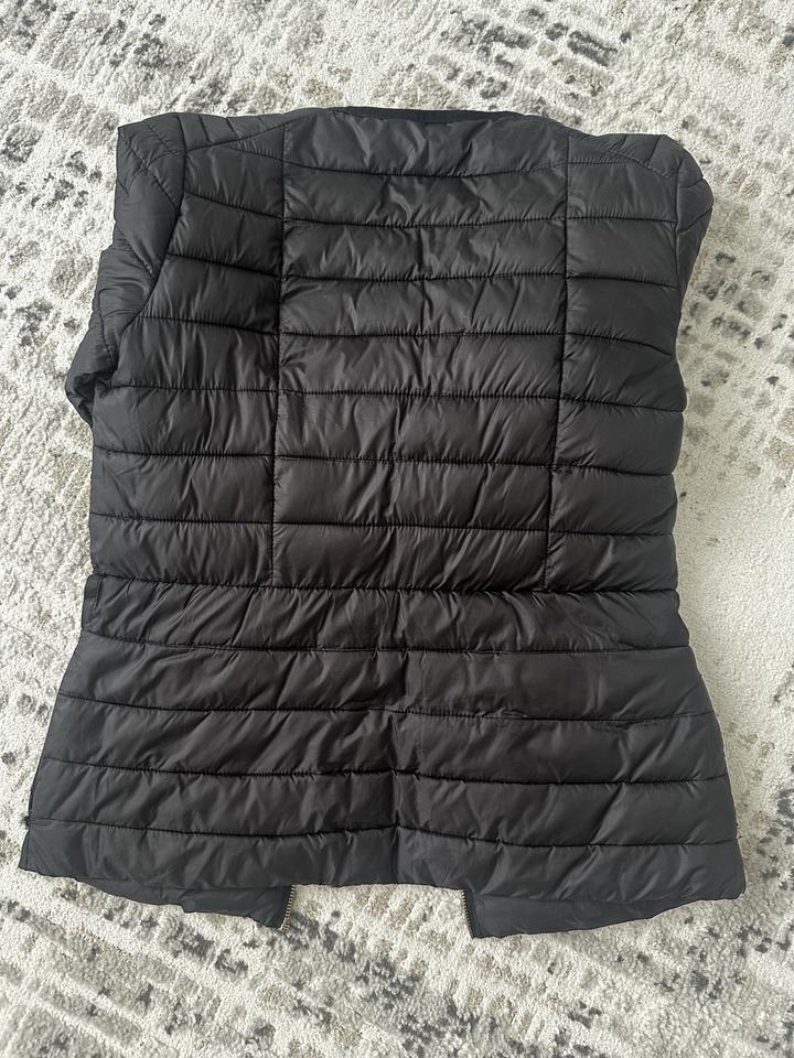 Куртка Guess р.42