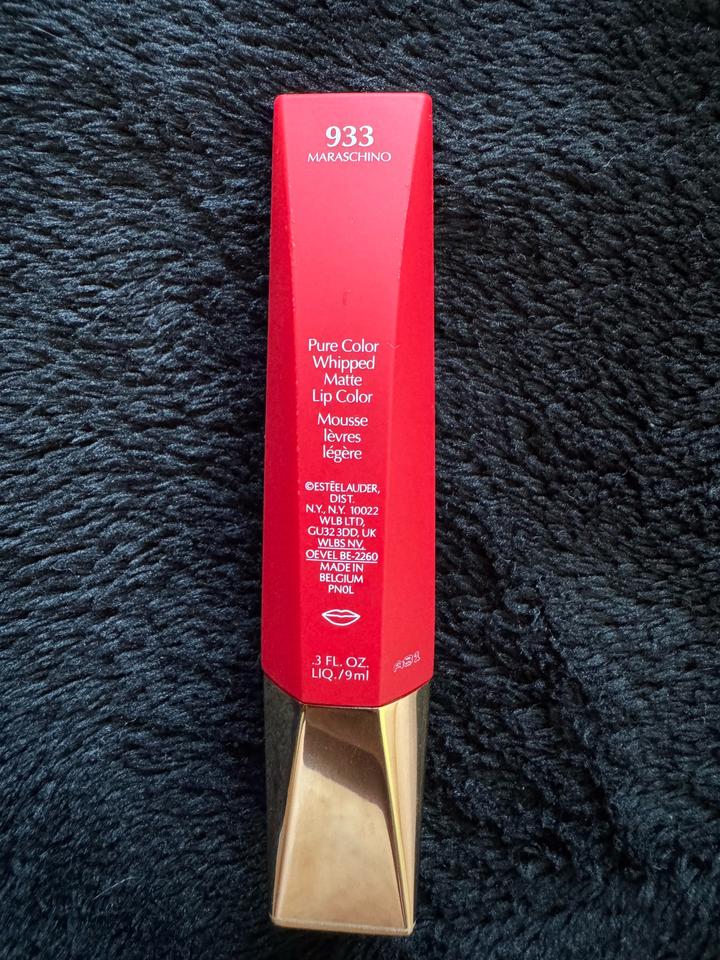 Матовая помада от Estee Lauder