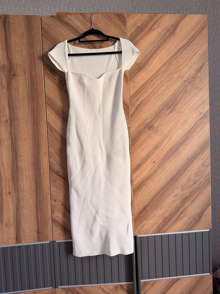 Белое платье Zara