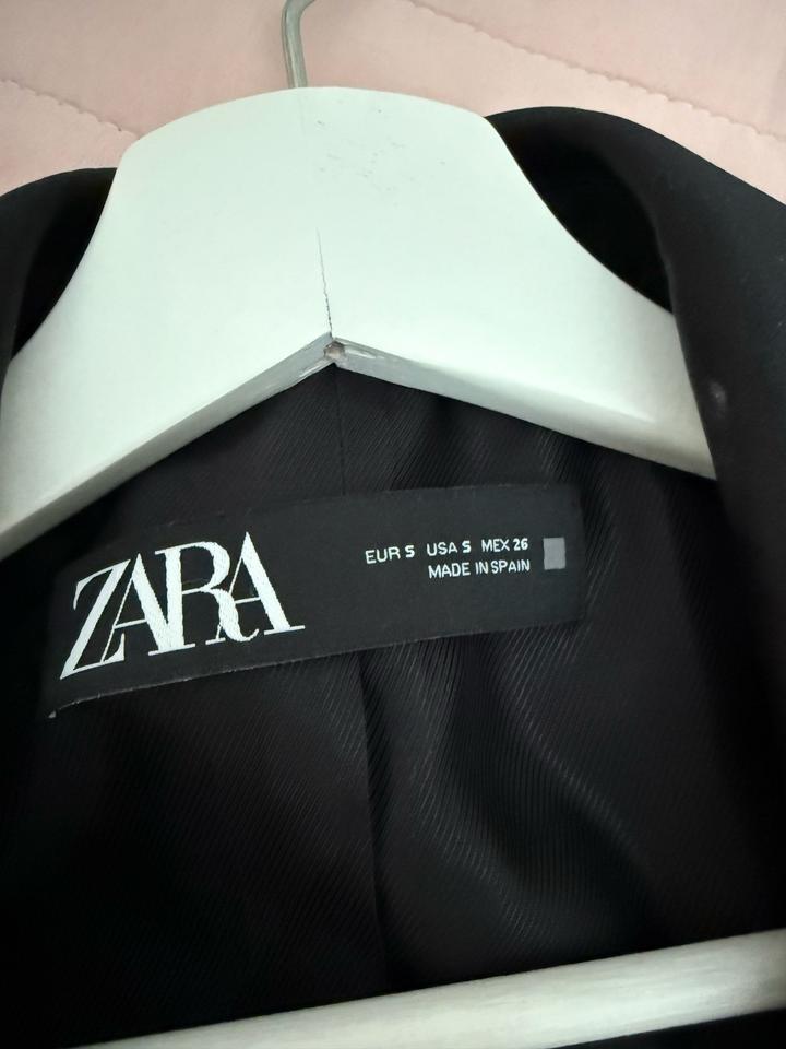 Пиджак-смокинг Zara