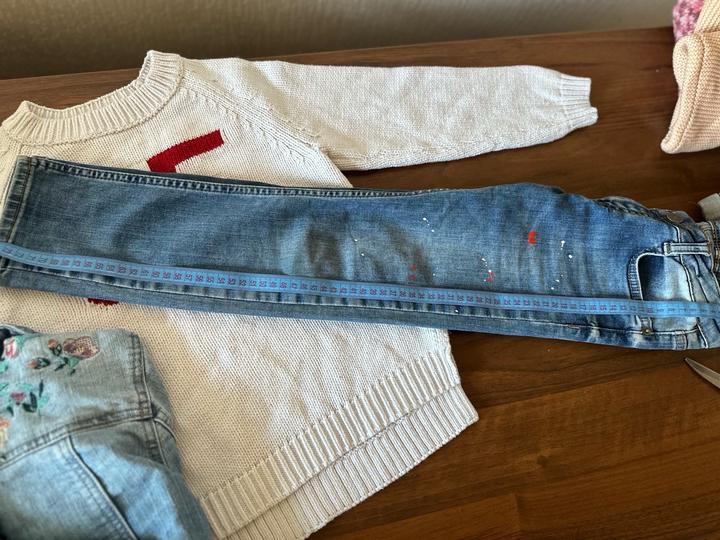 Комплект одежды для девочки на 7-8 лет