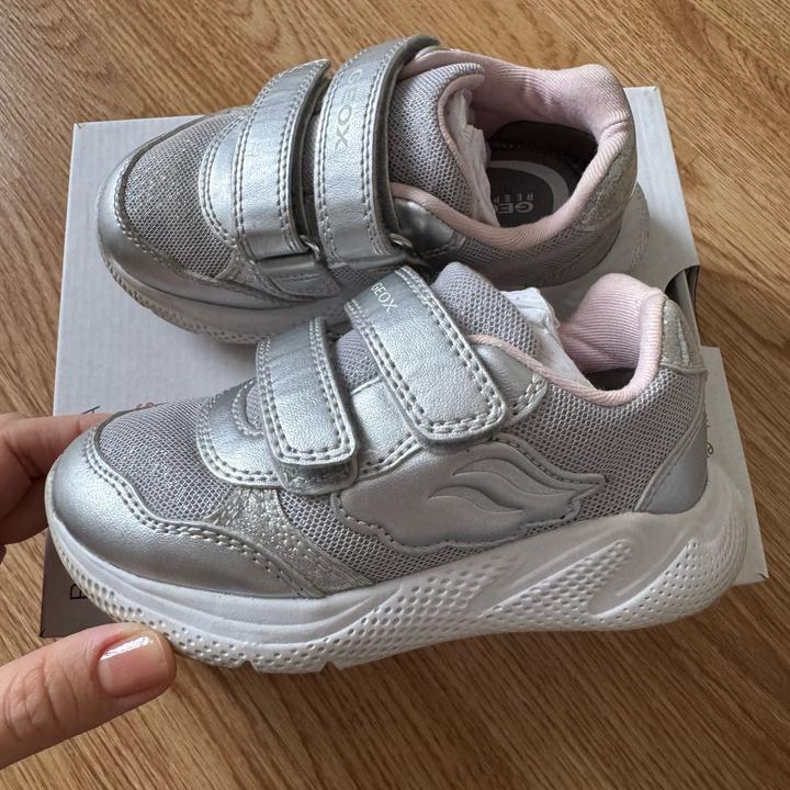 Кроссовки Geox