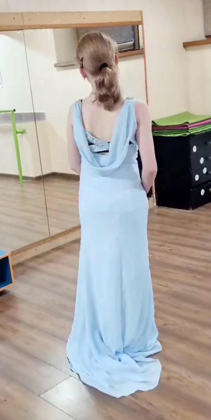 Нежное платье вечернее