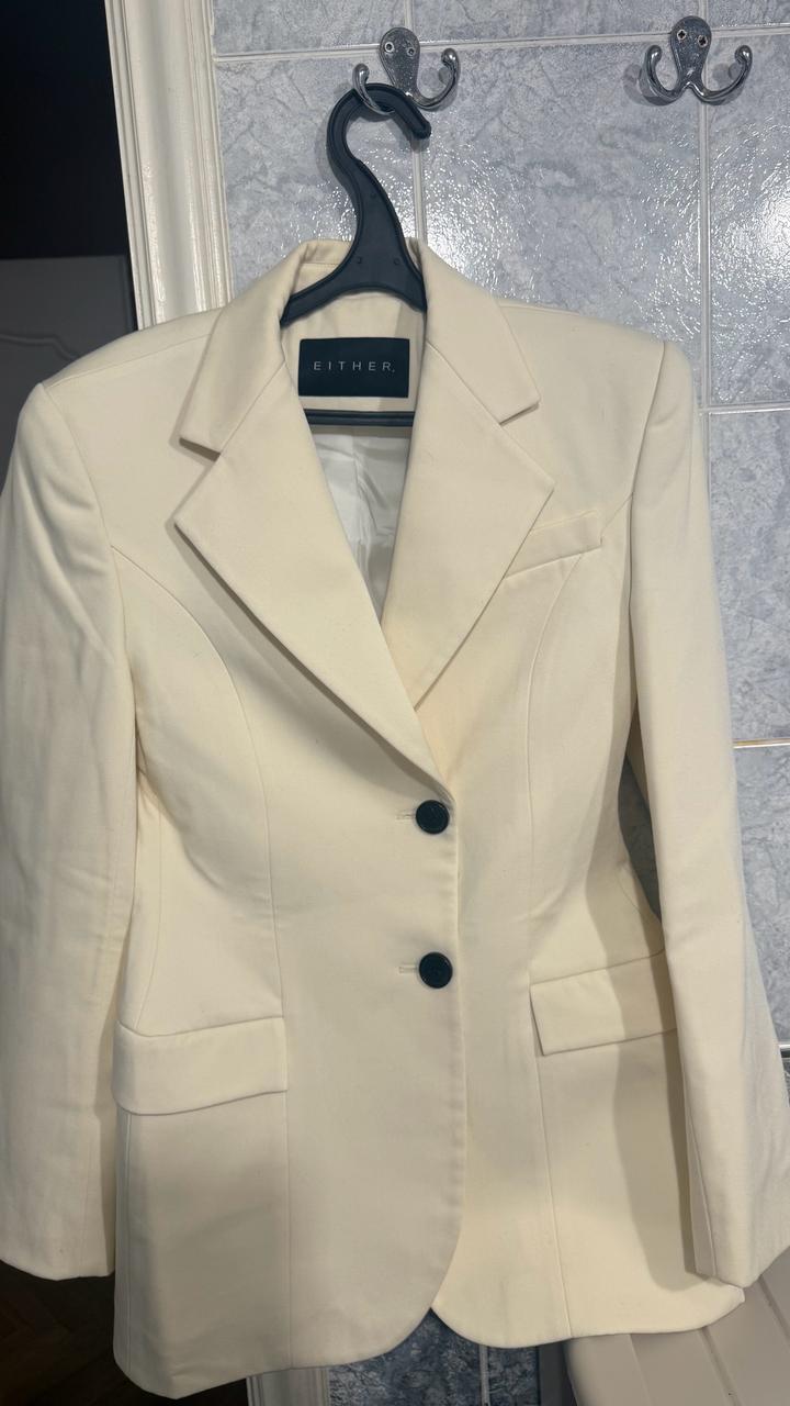 белый пиджак EITHER
