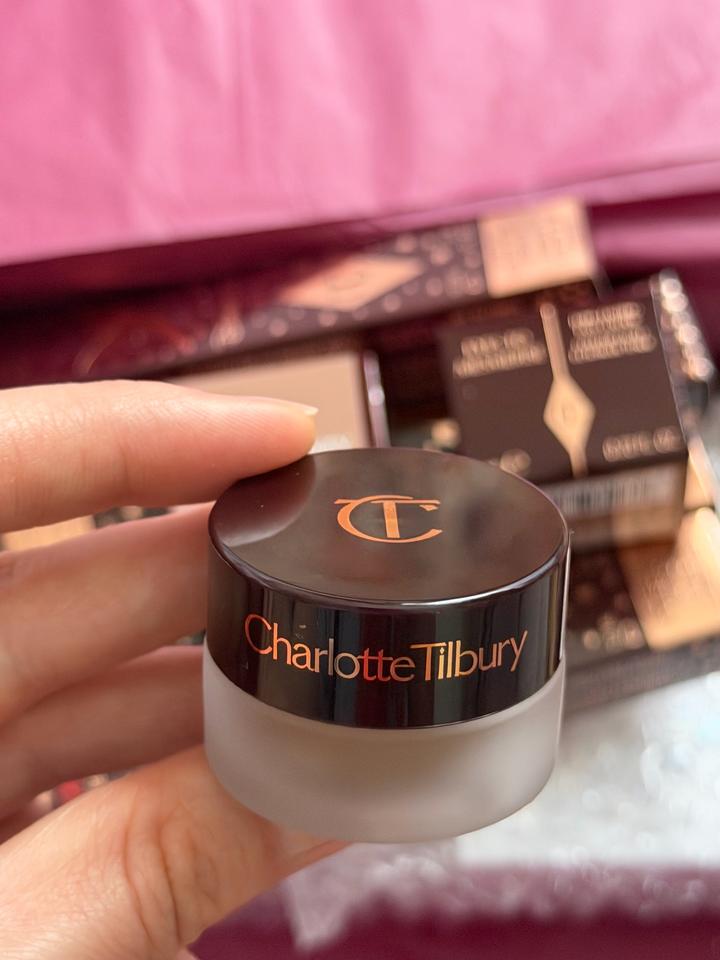 Charlotte Tilbury тени кремовые Oyster pearl