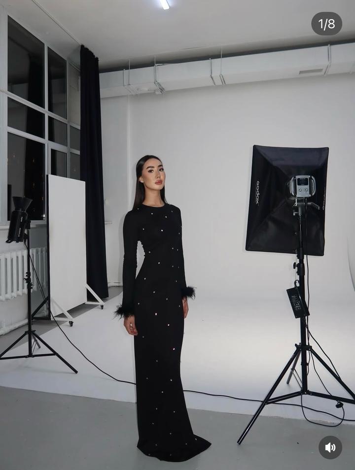 Черное макси платье