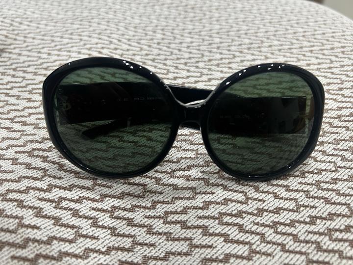 Очки фирмы etro