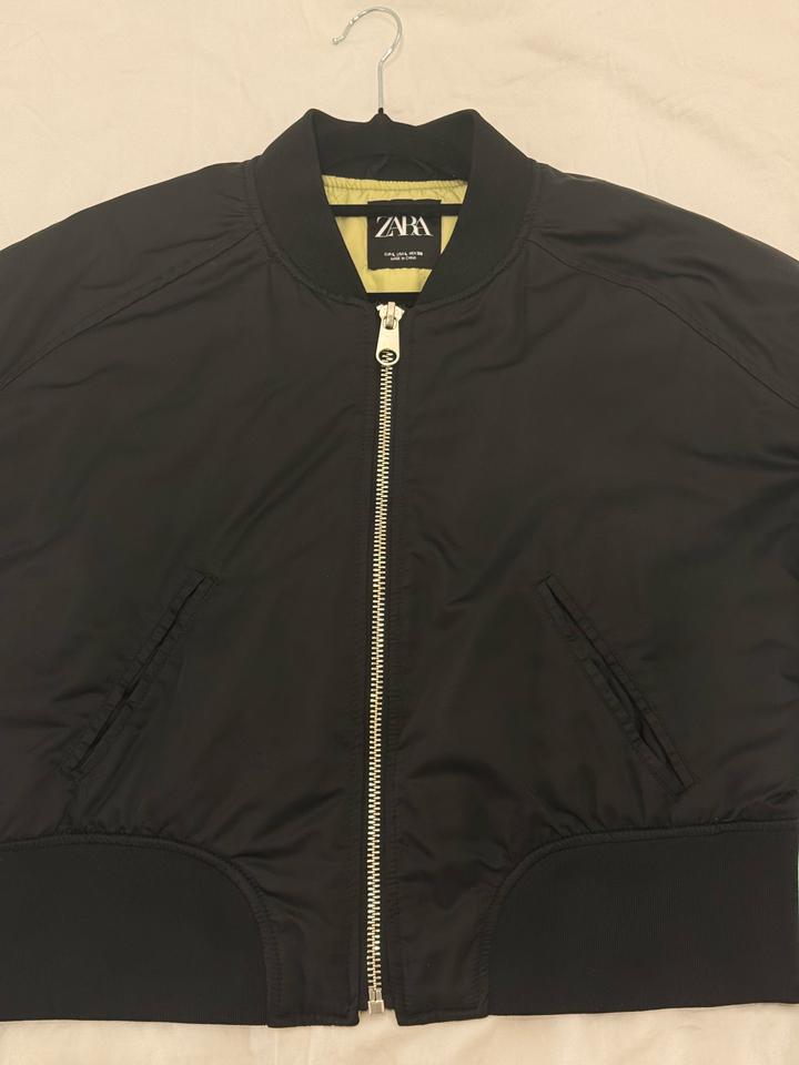Бомбер ZARA