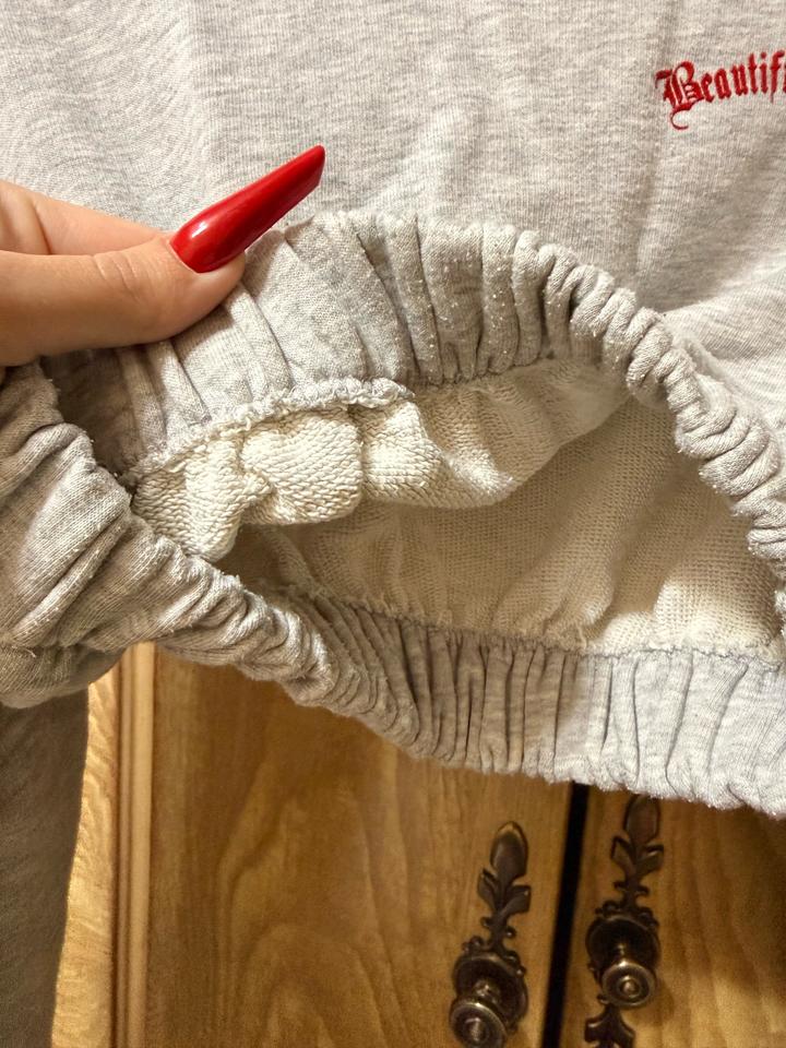 стильная укороченная кофта от Bershka