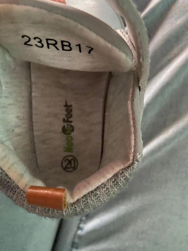 Стильные кеды/кроссовки Neo Feet для первых шагов, р. 20