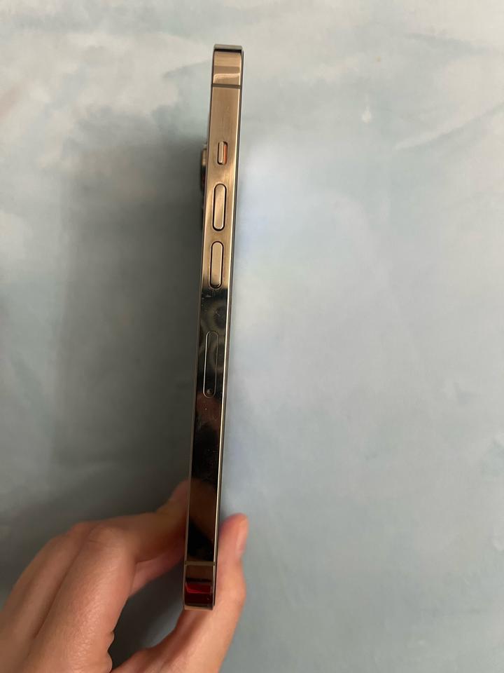 IPhone 13 Pro золотой