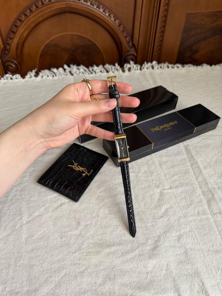 Винтажные часы YvesSaintLaurent