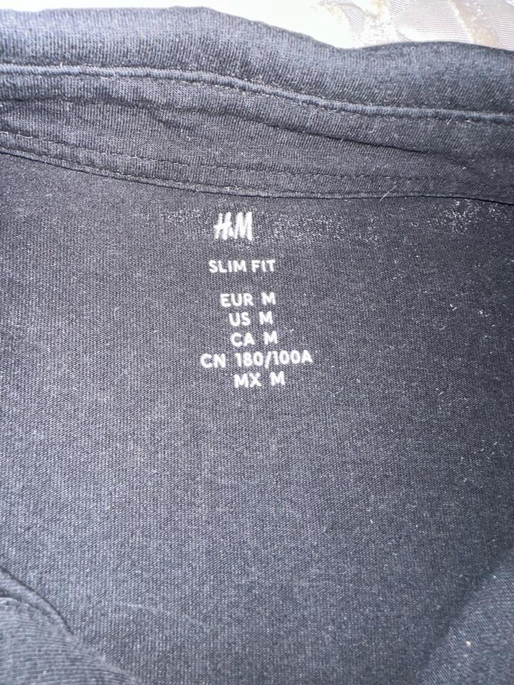 Футболка хб. H&M slim fit размер M