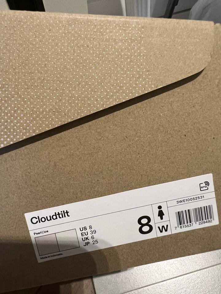 Женские кроссовки On Cliudtilt